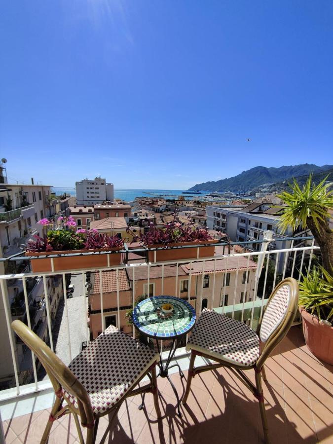 Bed and Breakfast Oasi Al Centro Con Parcheggio Salerno Exteriér fotografie
