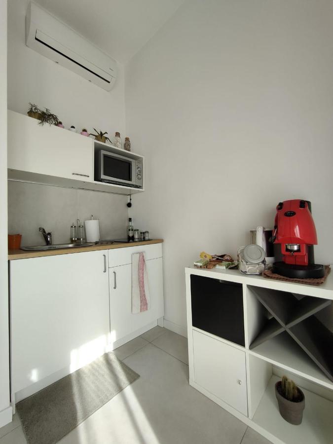 Bed and Breakfast Oasi Al Centro Con Parcheggio Salerno Exteriér fotografie